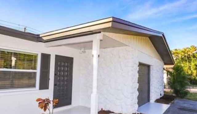 Jasper Villa - Pool & Hot Tub. Beach supplies and a home with all the amenities!