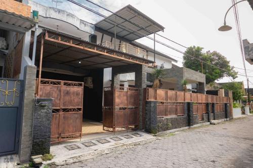 Jati Lawas Homestay Jogja by Anvia