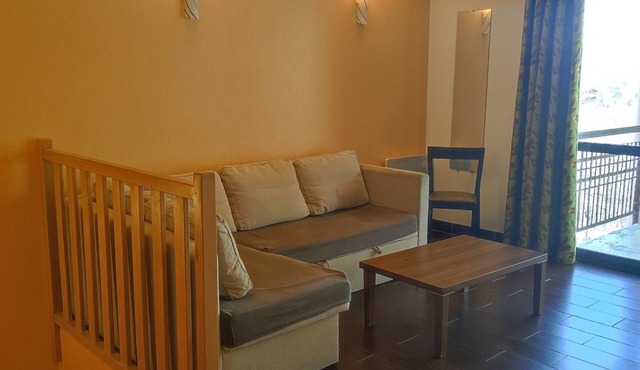 Jausiers - T3 Apartment with pool, parking, and pets allowed