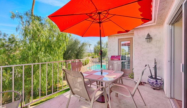 Jaw Dropping Mountain View Condo