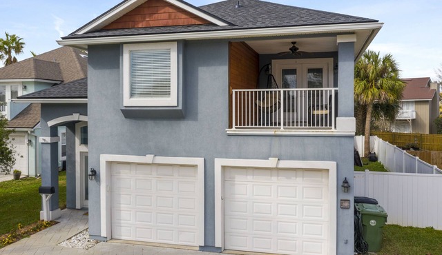 Jax Beach Bungalow+Hot Tub Swim Spa+Beach Access