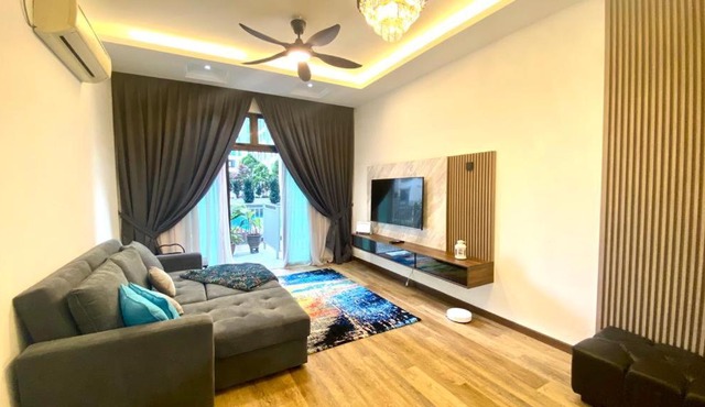 JB D’Summit Residence by The Pool