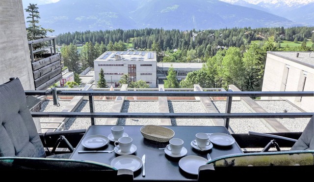 Jeanne D'Arc Apt. H2-49 by Interhome