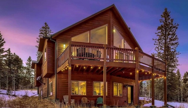 Jefferson Cabin w/Fire Pit: Near Hiking Trails!