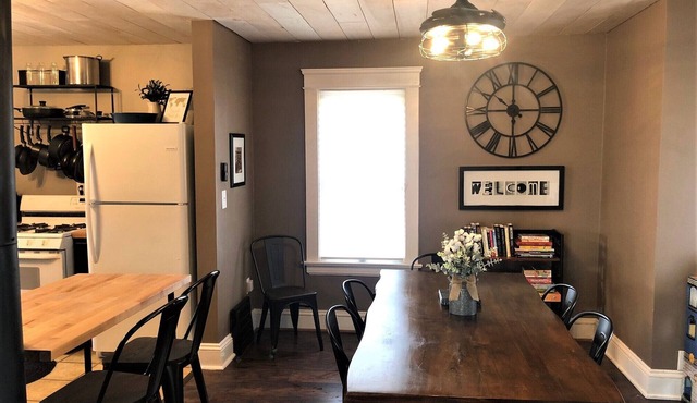 Jefferson House near the Square, Cozy & Clean, Close to Everything!