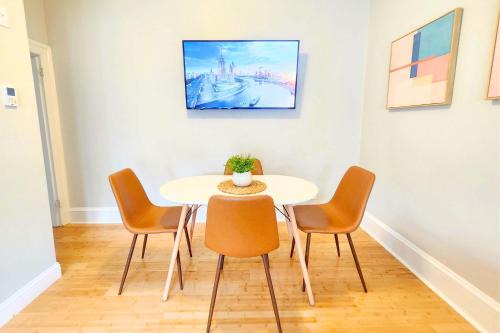 Jennifer's Cozy Tower Lookout 3BR Brown U Views