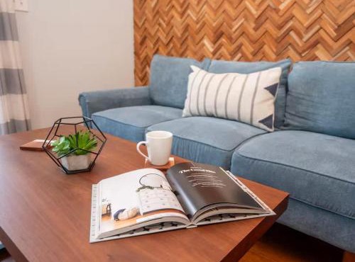 Jennifer's Modern Federal Hill Apt w Private Deck