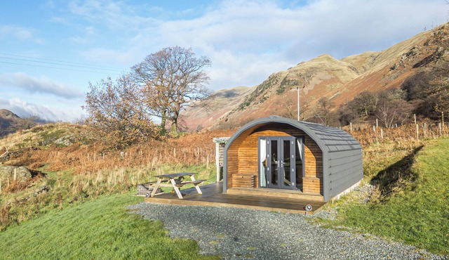 JENNY - CROSSGATE LUXURY GLAMPING, pet friendly in Glenridding