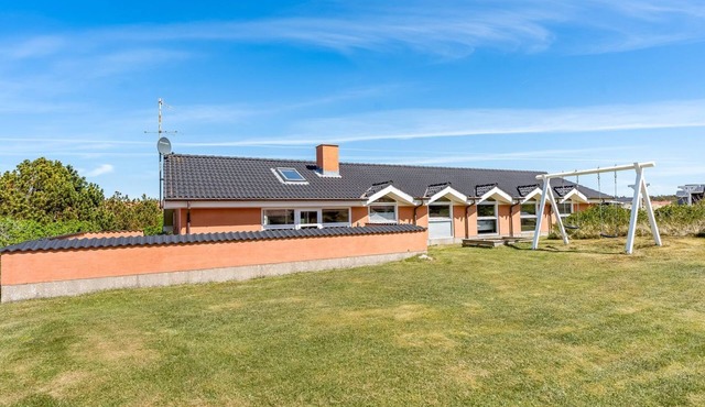 "Jenvold" - 600m from the sea by Interhome