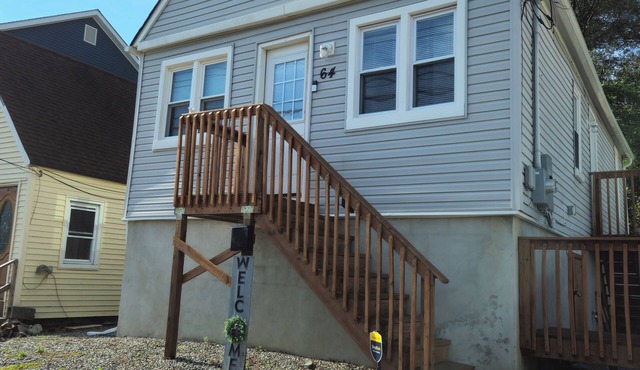 Jersey Shore Beach House-1 block to the beach