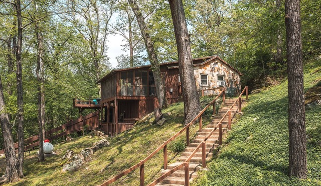 Jesse and James Hideout On “The Big Piney River”