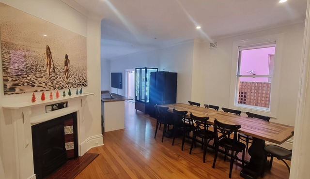 Jet Flamingo:The Surfhouse