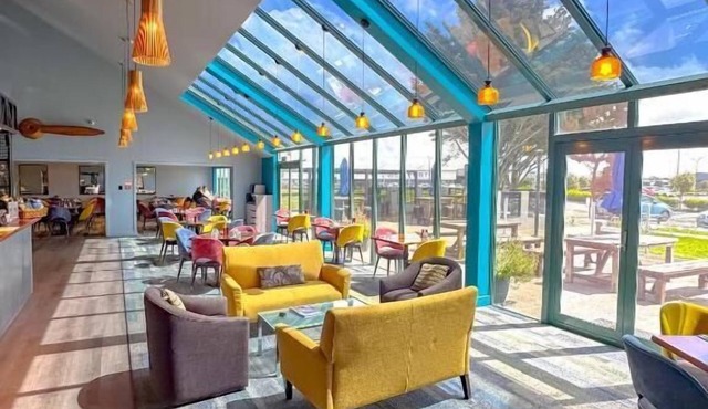 JetPark Hotel Hamilton Airport