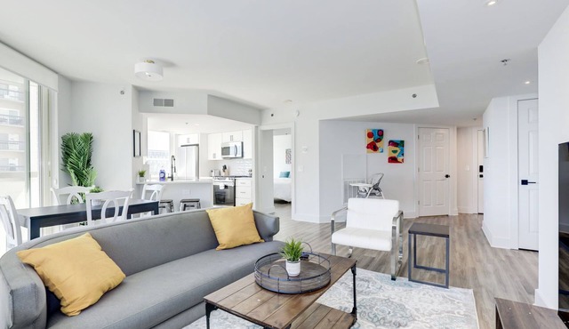 Jetsetter's 2BR Hub Between DC & Airport