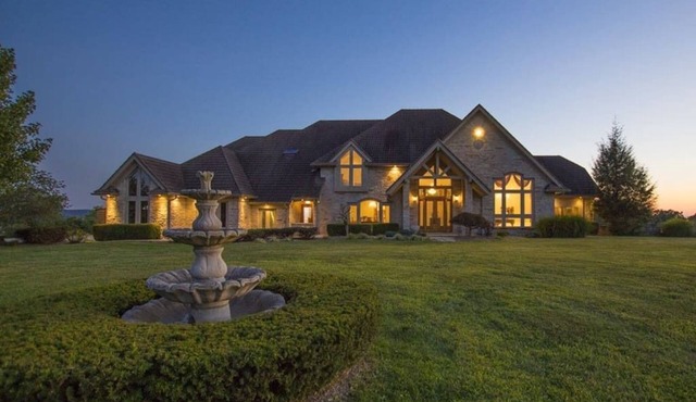 Jett Manor on Elderberry Hill - Hermann, Missouri