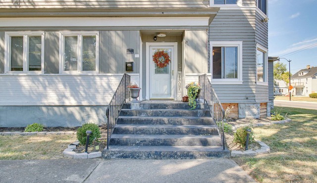Jetted Tub: Dayton Condo, 2 Mi to Oregon District