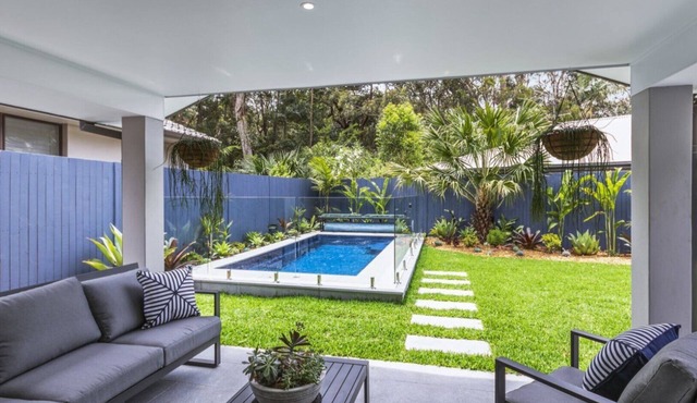 Jeweller's Retreat by HolidayCo.