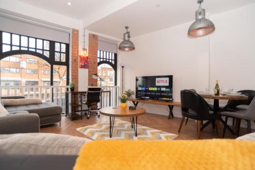 Jewellery Quarter Grand | Luxury Urban Living | Sleeps 10
