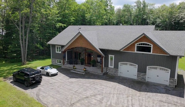 Jewelwoods Retreat w/sauna,gym, bar, pool table