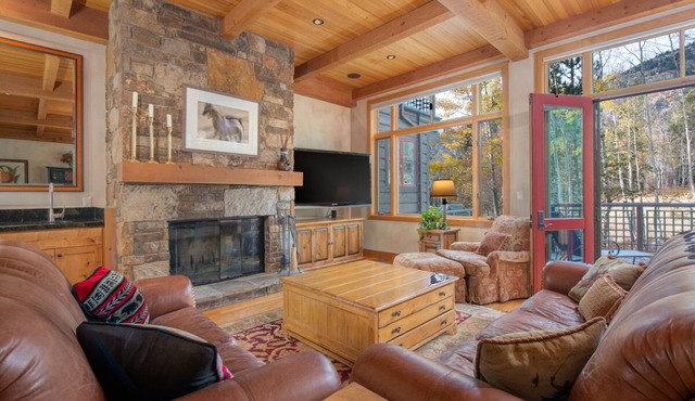 JHRL - Granite Ridge Lodge 8 - Ski in, ski out luxury townhome