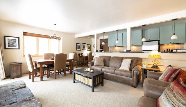 JHRL - Ponderosa 413, Perfect for a couple