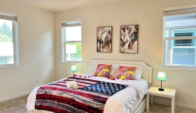 Jie's Choice — Luxury New 4b3b Pomona Hideaway