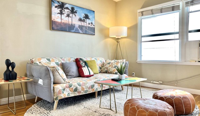 Jie’s choice -Charming 2B in the Heart of Alhambra