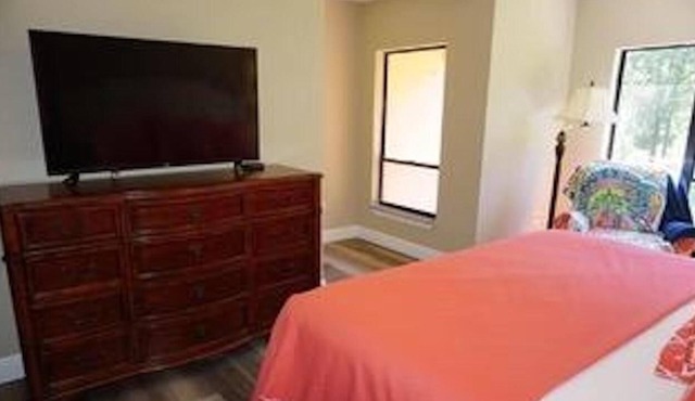 Jim Miller's Adorable 2bedroom2 bath Premium Condo P-5