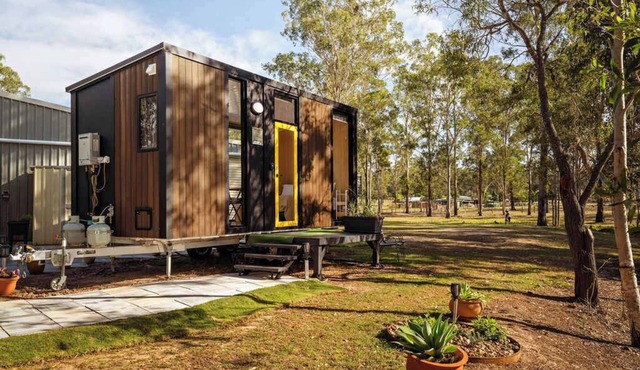 JJJ's Ranch Farm 2 by Tiny Away