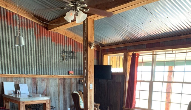 JLO Ranch (Formerly Back to Back J Ranch Getaway)