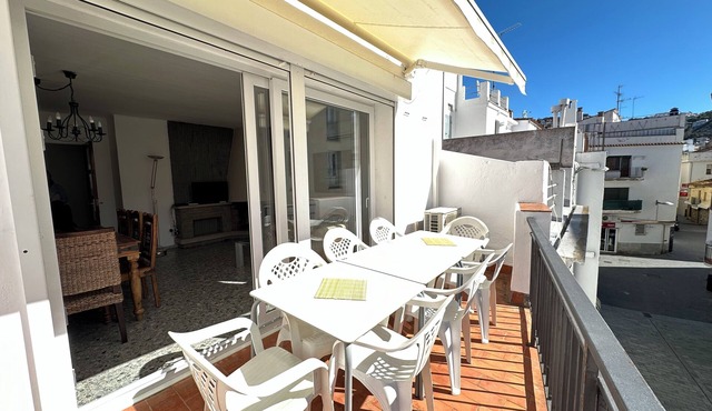 Joan Badosa 2 - Four Bedroom Apartment, Sleeps 10