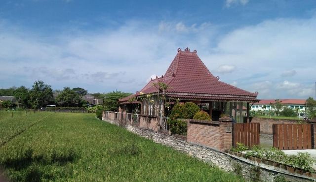 JOGLOPARI GuestHouse bukan untuk pasangan non pasutri