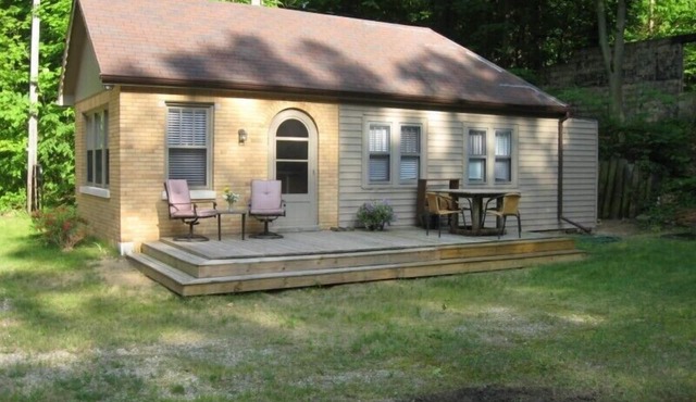 John Cozy Cottage, Sleeps Four