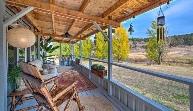 John Day Lakehouse w/a Great Outdoor Space!