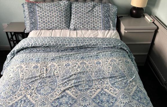 JOHN WAYNE'S LODGE by sea