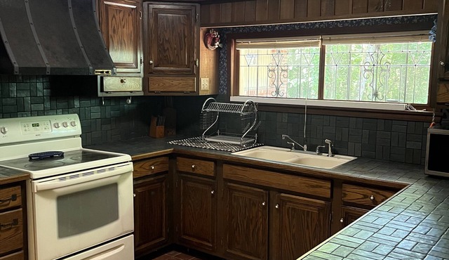 Johnston Creek Cabin