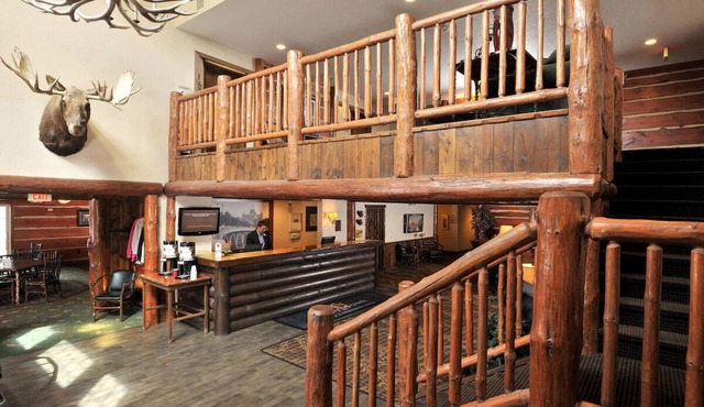 Johnston’s Rustic Refuge: Hot Breakfast w/Homestyle Comfort | 3 Units