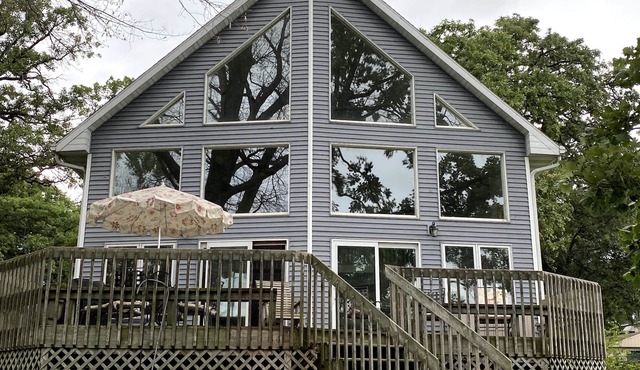 Join us on the sandy shores of lake Koshkonong for an escape from the city