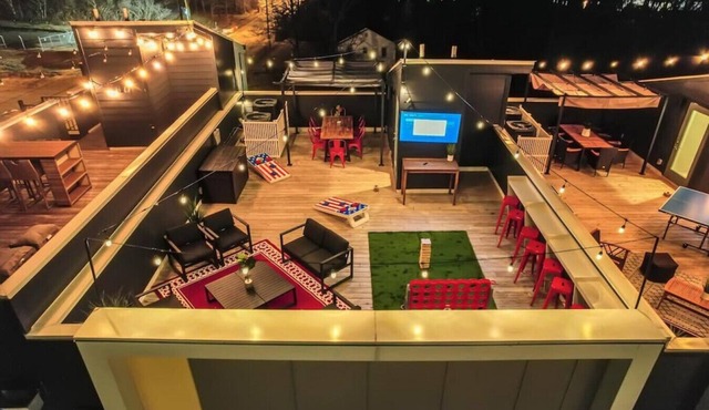 Jolene`s Rooftop - Amazing views of downtown