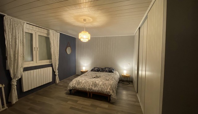 Joli Appartement Avec Balcon aux Pieds des Étangs