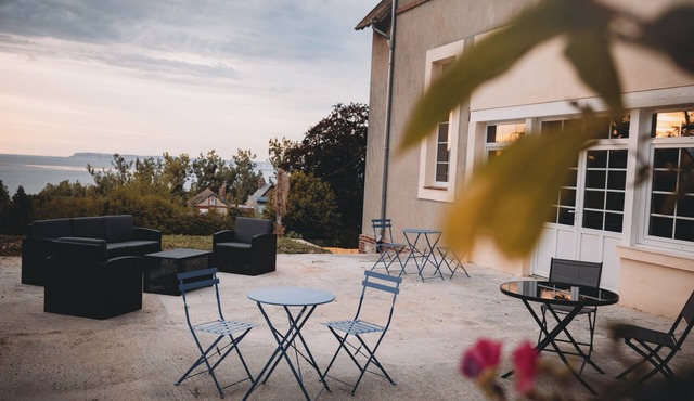 Joli Appartement Dans Propriété Normande Surplombant la mer