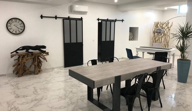 Joli Appartement Type Loft, en rez de Chaussée