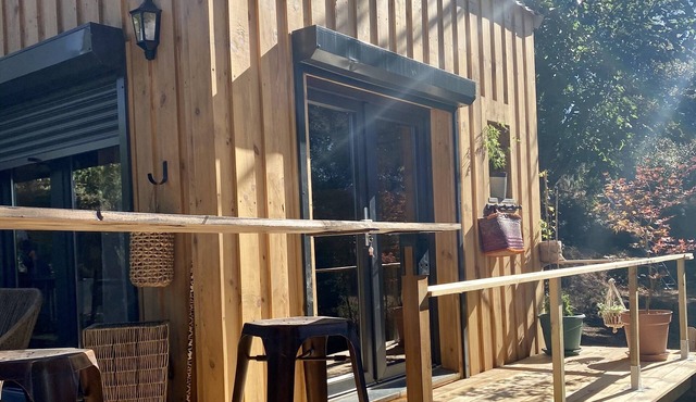 Joli Chalet Dans la Verdure