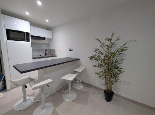 Joli studio neuf St Mandrier sur Mer