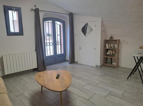 Joli studio équipé La Motte en Provence
