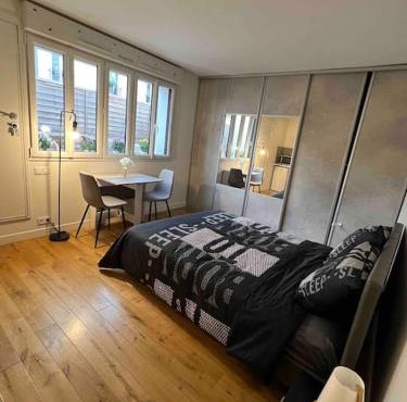 Joli studio avec terrasse proche Paris et Orly