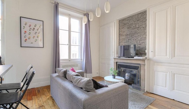 Joli studio fonctionnel, 2 personnes, Charpennes