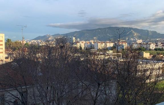 Joli Studio proche quartier Timone Climatisé