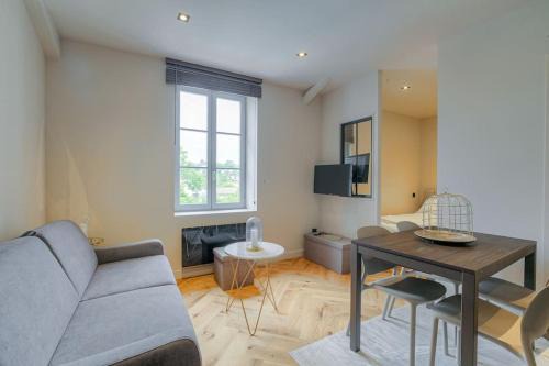 Joli T1 pour 4, Champagne, Monts d'Or, Lyon