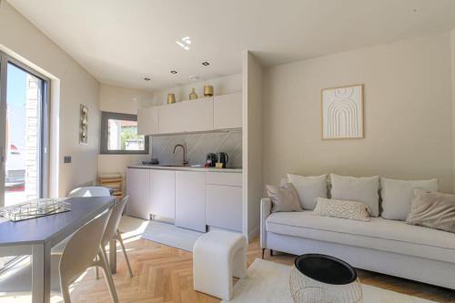 Joli T2 bien équipé et lumineux, Écully